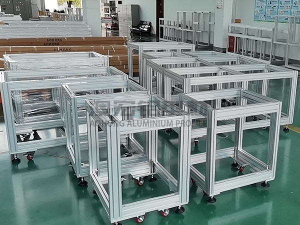 熔噴布設(shè)備機架