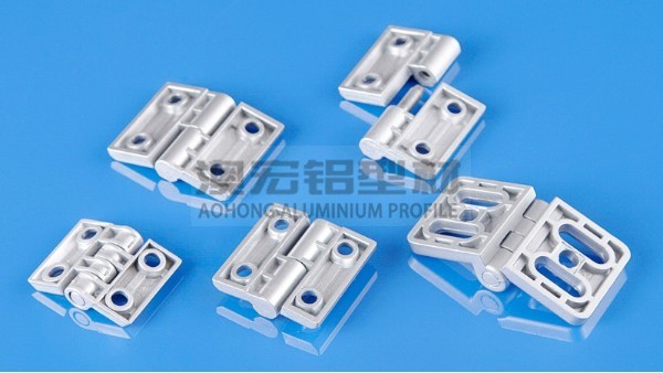 金屬合頁在工業鋁型材框架上的應用解析