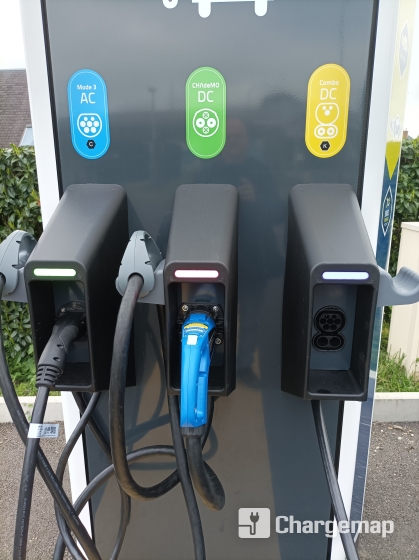 新能源充電樁使用與維護(hù)全攻略：車主必讀