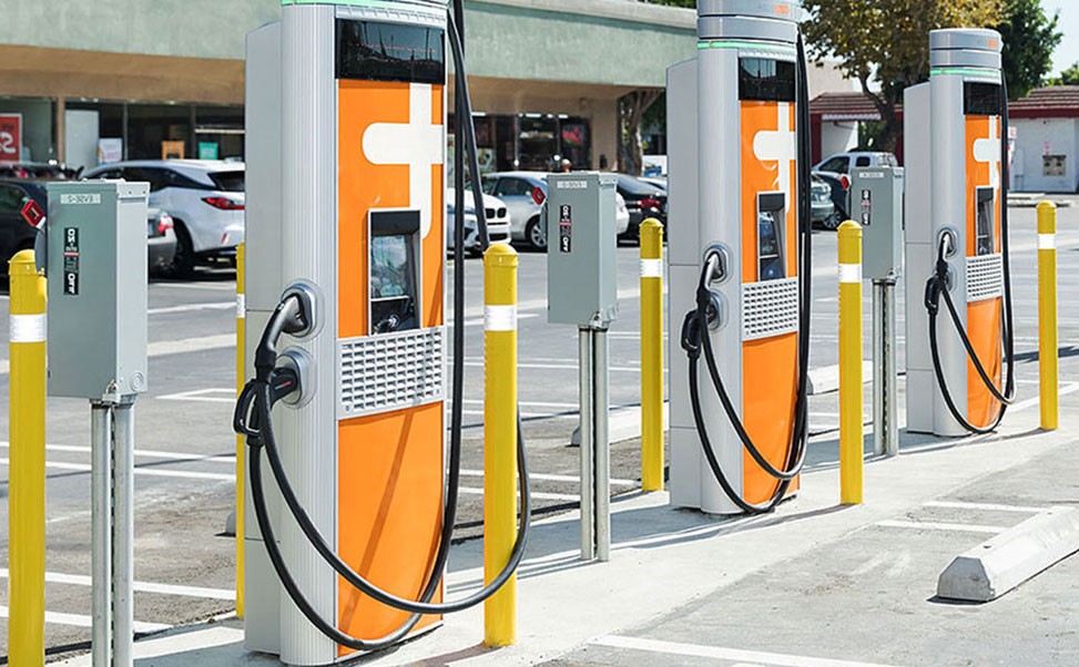 電動(dòng)汽車(chē)充電安全與用戶(hù)教育的重要性