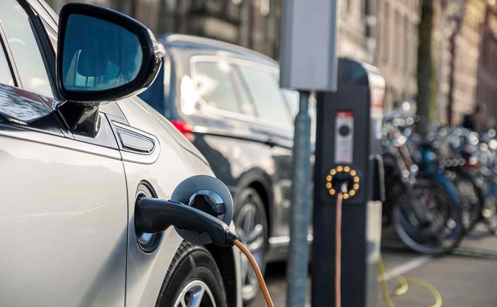 康普利新能源充電樁智能化技術的發展與應用