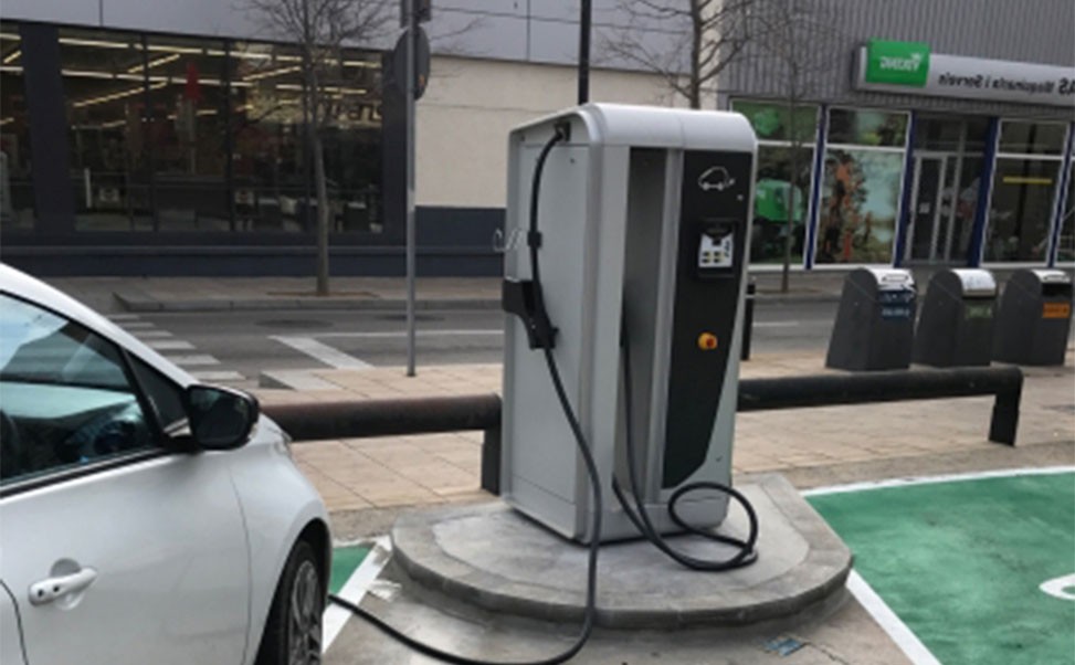 電動汽車充電樁安裝維護與投入產(chǎn)出分析